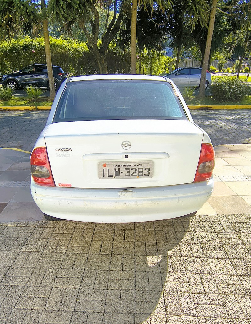 CORSA 1.0 MPFI CLASSIC SEDAN 8V GASOLINA 4P MANUAL - 2004 - FARROUPILHA