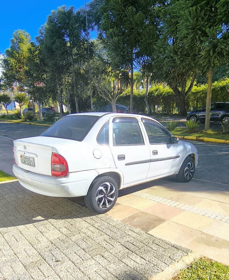 CORSA 1.0 MPFI CLASSIC SEDAN 8V GASOLINA 4P MANUAL - 2004 - FARROUPILHA