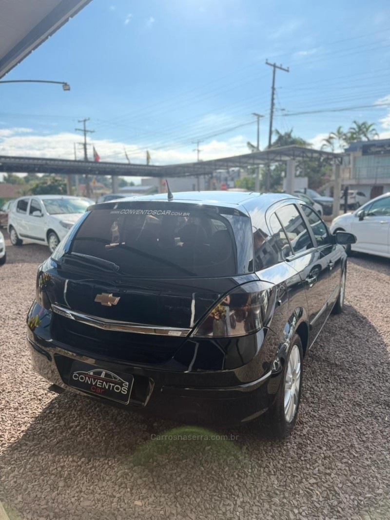 VECTRA 2.0 MPFI GT HATCH 8V FLEX 4P MANUAL - 2009 - LAJEADO