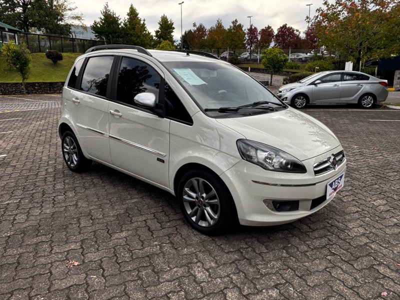 IDEA 1.6 MPI ESSENCE SUBLIME 16V FLEX 4P MANUAL - 2015 - CAXIAS DO SUL