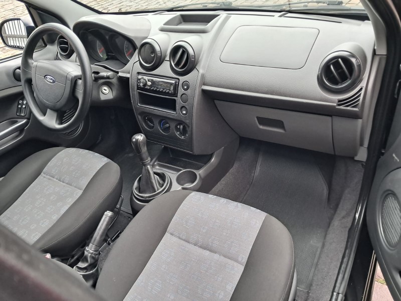 FIESTA 1.0 ROCAM HATCH 8V FLEX 4P MANUAL - 2014 - CAXIAS DO SUL