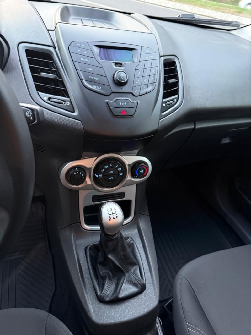 FIESTA 1.6 SE HATCH 16V FLEX 4P MANUAL - 2017 - CAXIAS DO SUL