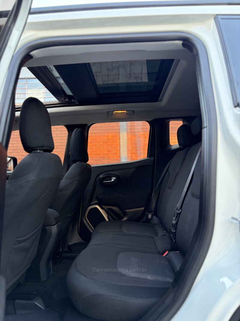 RENEGADE 1.8 16V FLEX LONGITUDE 4P AUTOMÁTICO - 2016 - CAXIAS DO SUL