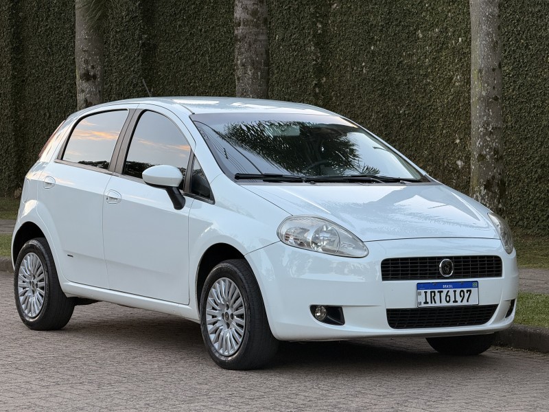 PUNTO 1.4 8V FLEX 4P MANUAL - 2011 - CAXIAS DO SUL