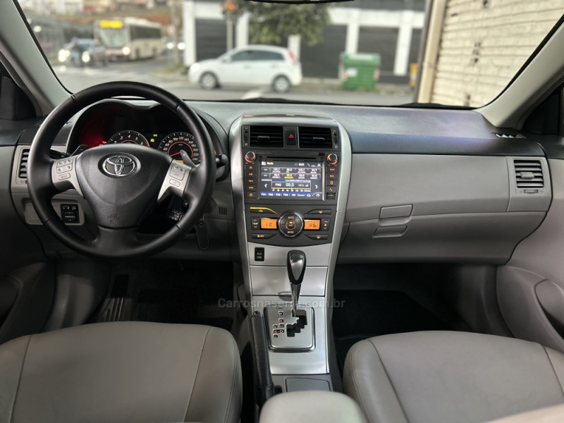 COROLLA 2.0 XEI 16V FLEX 4P AUTOMÁTICO - 2013 - CAXIAS DO SUL