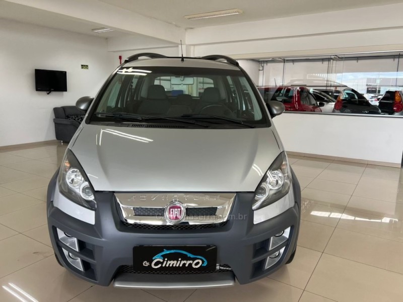 IDEA 1.8 MPI ADVENTURE 8V FLEX 4P MANUAL - 2016 - TAQUARA