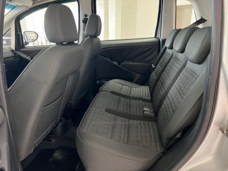 IDEA 1.8 MPI ADVENTURE 8V FLEX 4P MANUAL - 2016 - TAQUARA