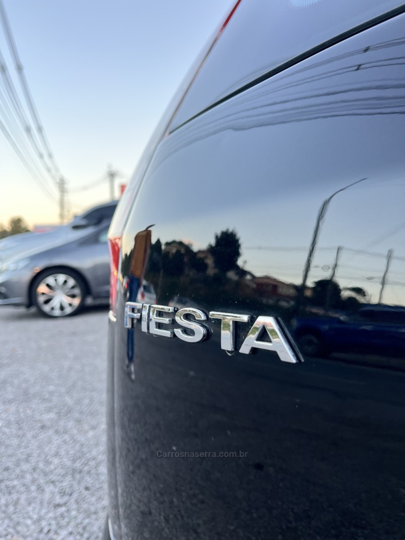 FIESTA 1.6 MPI CLASS HATCH 8V FLEX 4P MANUAL - 2010 - CAXIAS DO SUL