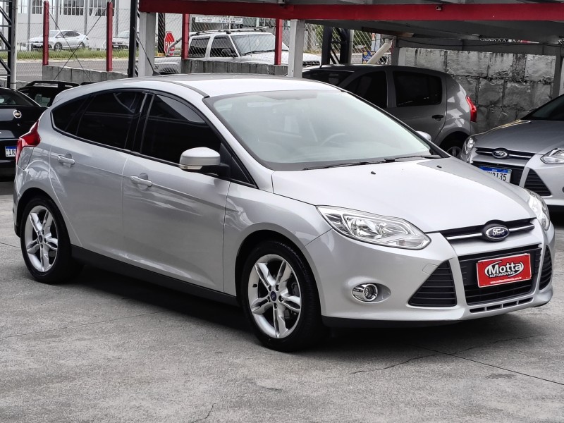FOCUS 2.0 SE 16V FLEX 4P AUTOMÁTICO - 2014 - CAXIAS DO SUL