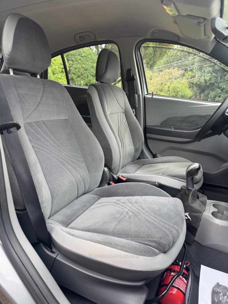 AGILE 1.4 MPFI LTZ 8V FLEX 4P MANUAL - 2011 - ENCANTADO