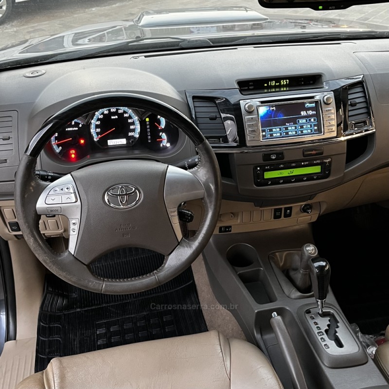 HILUX SW4 3.0 SRV 4X4 CD 16V TURBO INTERCOOLER DIESEL 4P AUTOMÁTICO - 2012 - VACARIA