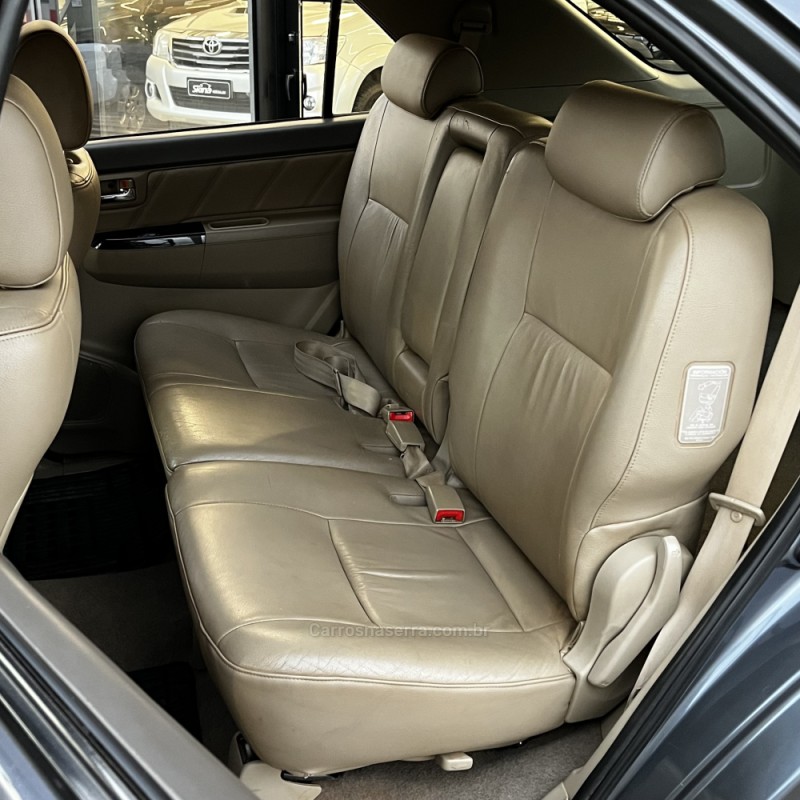 HILUX SW4 3.0 SRV 4X4 CD 16V TURBO INTERCOOLER DIESEL 4P AUTOMÁTICO - 2012 - VACARIA