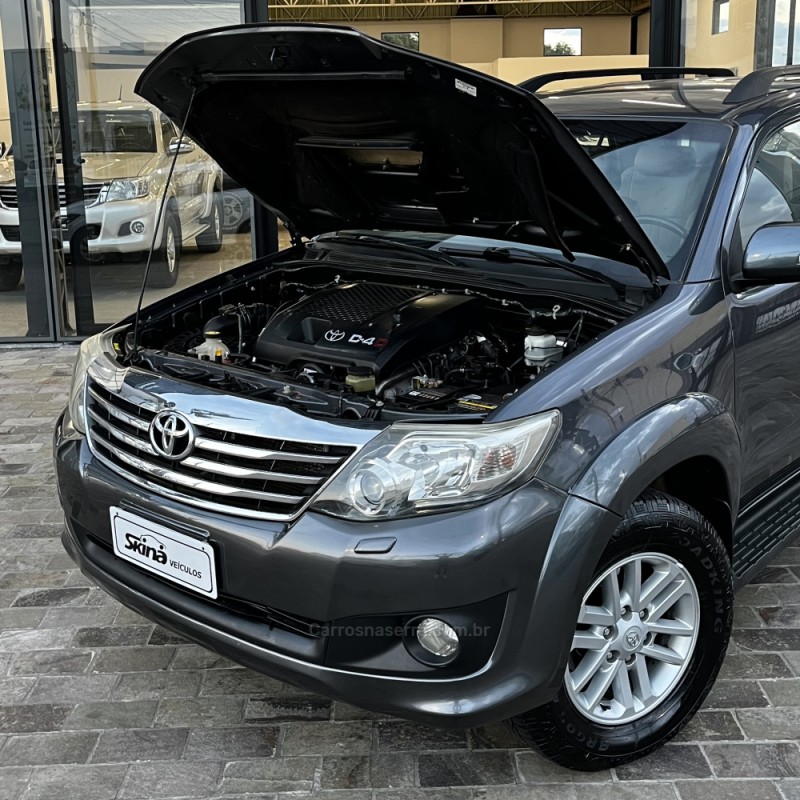 HILUX SW4 3.0 SRV 4X4 CD 16V TURBO INTERCOOLER DIESEL 4P AUTOMÁTICO - 2012 - VACARIA