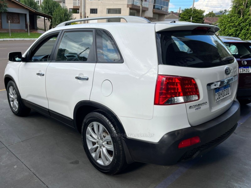 SORENTO 2.4 EX2 4X2 16V GASOLINA 4P AUTOMÁTICO - 2011 - ARROIO DO MEIO