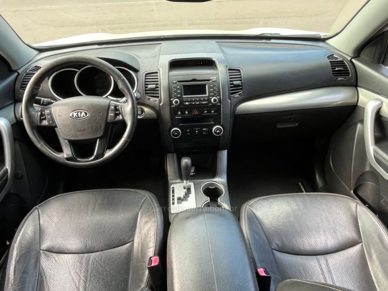 SORENTO 2.4 EX2 4X2 16V GASOLINA 4P AUTOMÁTICO - 2011 - ARROIO DO MEIO