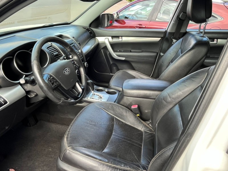 SORENTO 2.4 EX2 4X2 16V GASOLINA 4P AUTOMÁTICO - 2011 - ARROIO DO MEIO