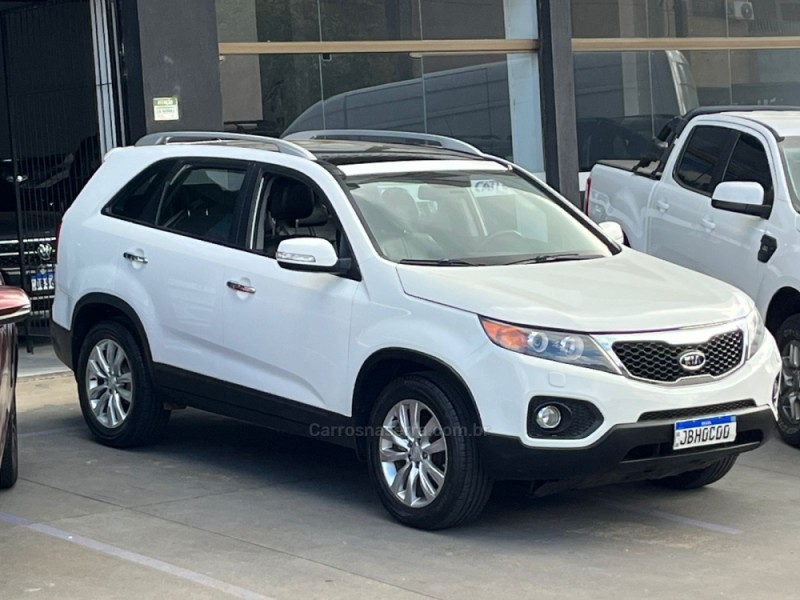 SORENTO 2.4 EX2 4X2 16V GASOLINA 4P AUTOMÁTICO - 2011 - ARROIO DO MEIO