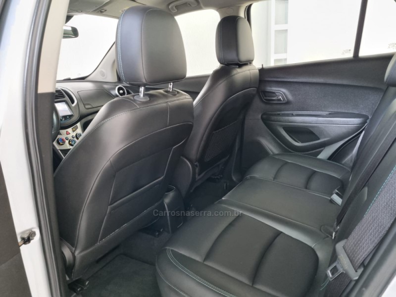 TRACKER 1.8 MPFI LTZ 4X2 16V FLEX 4P AUTOMÁTICO - 2016 - VACARIA