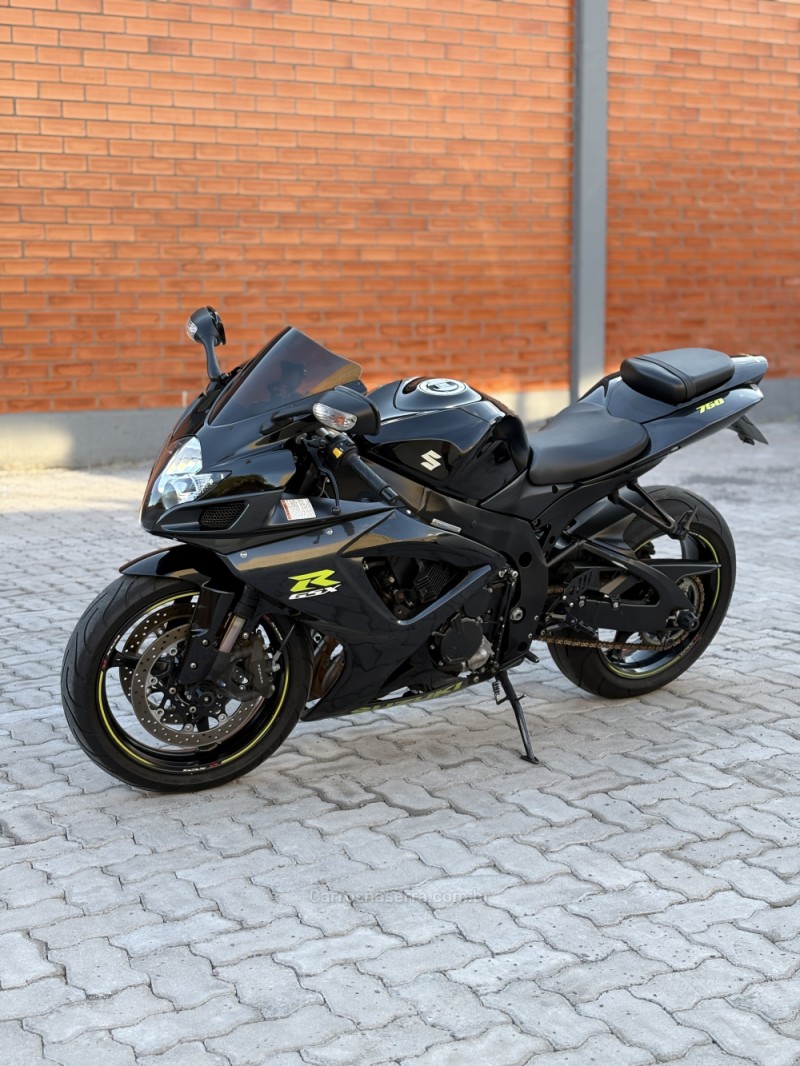 gsx r750 2009 caxias do sul