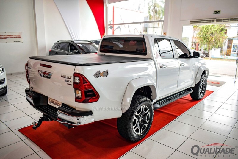 HILUX 2.8 SRX PLUS 4X4 CD TURBO DIESEL 4P AUTOMÁTICO - 2024 - SANTA CRUZ DO SUL