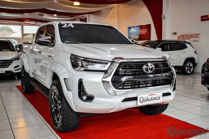 HILUX 2.8 SRX PLUS 4X4 CD TURBO DIESEL 4P AUTOMÁTICO - 2024 - SANTA CRUZ DO SUL