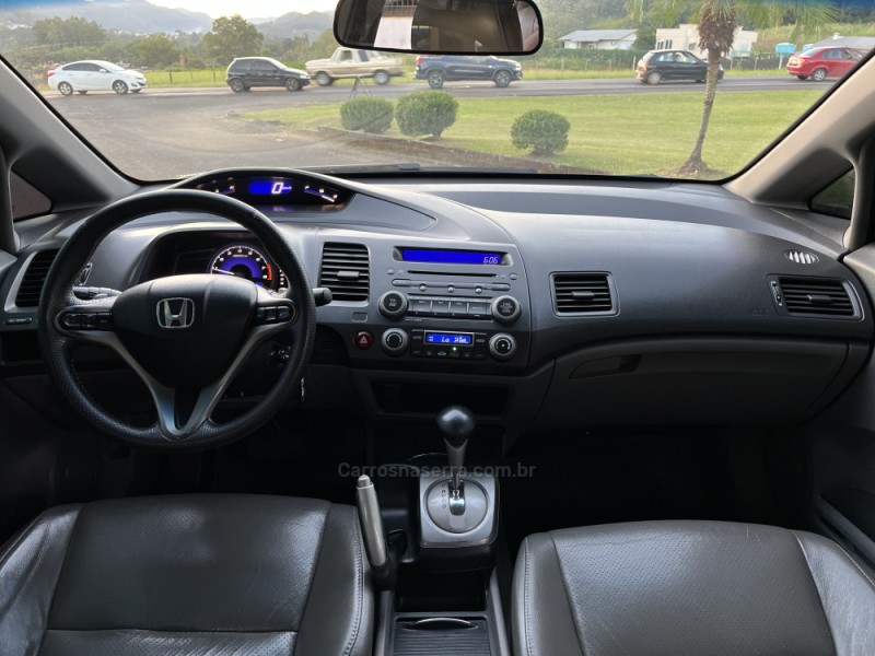 CIVIC 1.8 LXL 16V FLEX 4P AUTOMÁTICO - 2011 - BOM PRINCíPIO