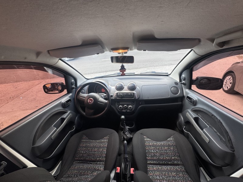 UNO 1.0 VIVACE 8V FLEX 4P MANUAL - 2013 - CAXIAS DO SUL