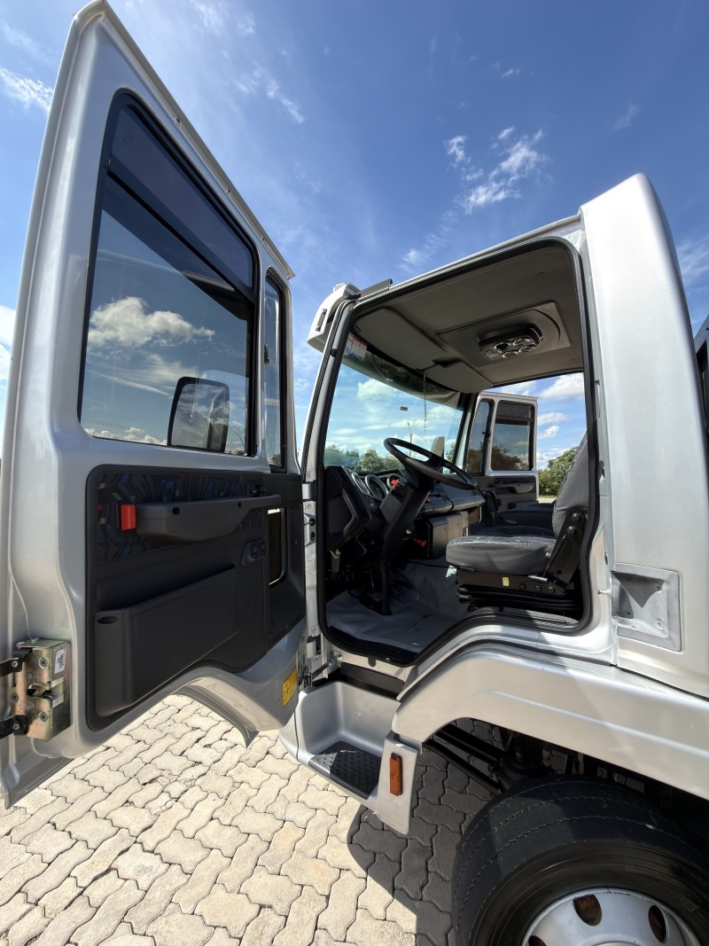 CARGO 815 E TURBO - 2010 - ANTôNIO PRADO