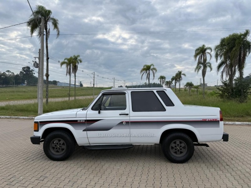 C14 GASOLINA 2P MANUAL - 1973 - IVOTI