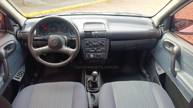 CORSA 1.0 MPF WIND 8V GASOLINA 4P MANUAL - 2001 - CAXIAS DO SUL