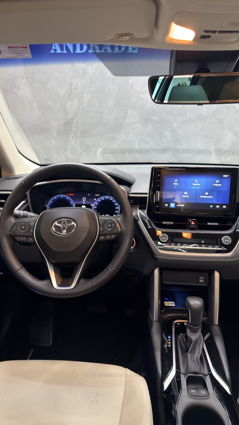 COROLLA 2.0 CROSS XRX 16V FLEX 4P AUTOMÁTICO - 2025 - CAXIAS DO SUL