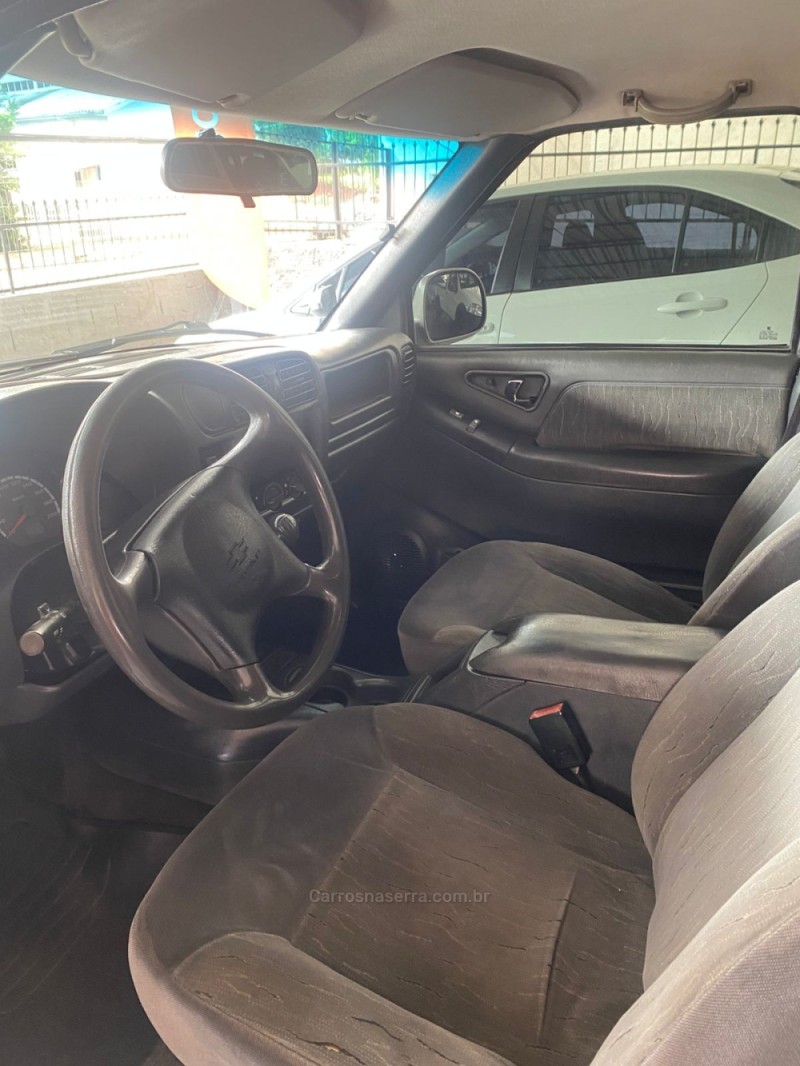 S10 2.8 DLX 4X2 CD 12V TURBO INTERCOOLER DIESEL 4P MANUAL - 2004 - SANANDUVA