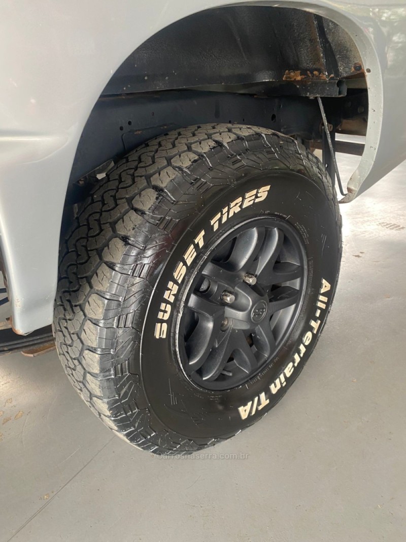 S10 2.8 DLX 4X2 CD 12V TURBO INTERCOOLER DIESEL 4P MANUAL - 2004 - SANANDUVA