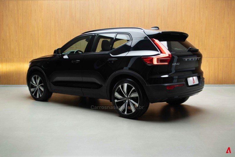 XC 40 1.5 T5 HÍBRIDO R-DESIGN FWD - 2022 - GARIBALDI