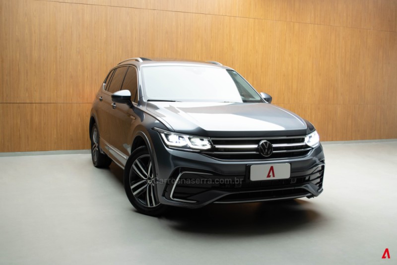 TIGUAN 2.0 ALLSPACE R-LINE 300 TSI GASOLINA 4P AUTOMÁTICO - 2024 - GARIBALDI