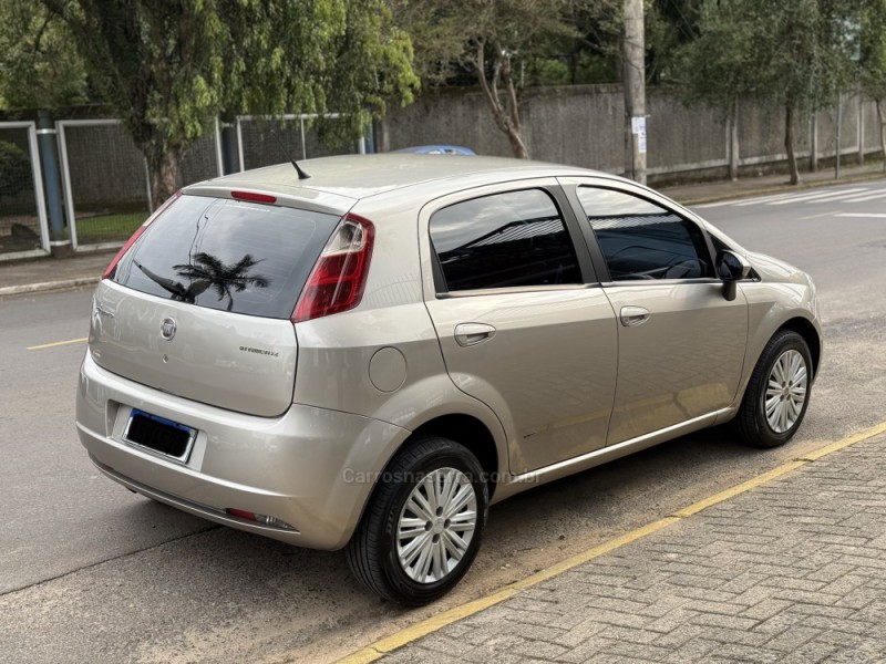 PUNTO 1.4 ATTRACTIVE 8V FLEX 4P MANUAL - 2012 - PAROBé