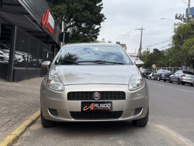 PUNTO 1.4 ATTRACTIVE 8V FLEX 4P MANUAL - 2012 - PAROBé