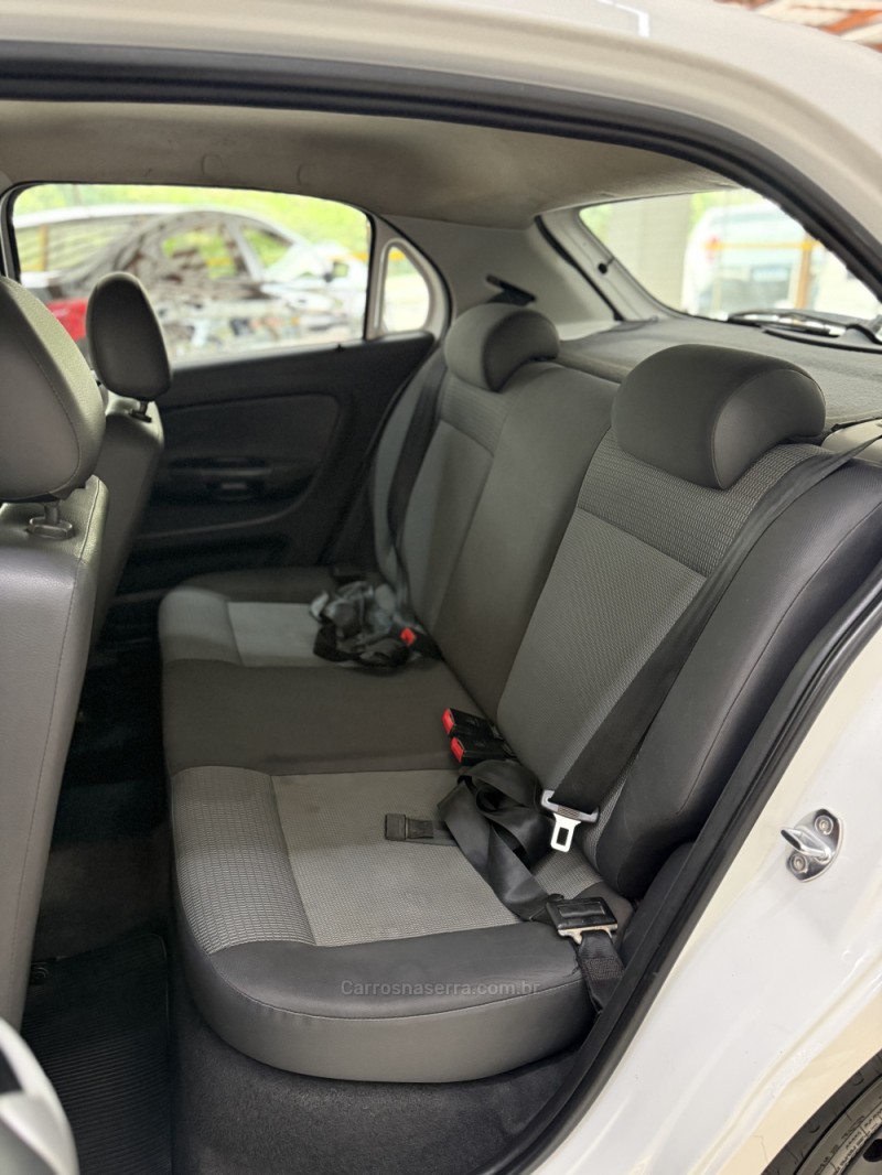 GOL 1.0 MI 8V FLEX 4P MANUAL G.V - 2012 - FARROUPILHA