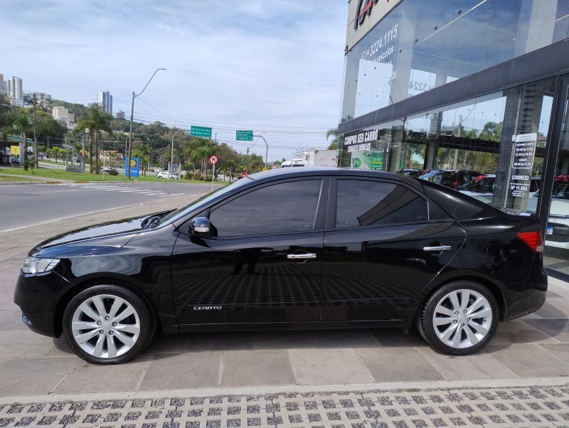 CERATO 1.6 SX2 16V GASOLINA 4P MANUAL - 2011 - CAXIAS DO SUL