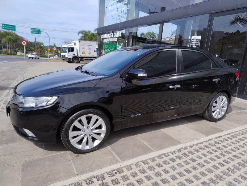 cerato 1.6 sx2 16v gasolina 4p manual 2011 caxias do sul