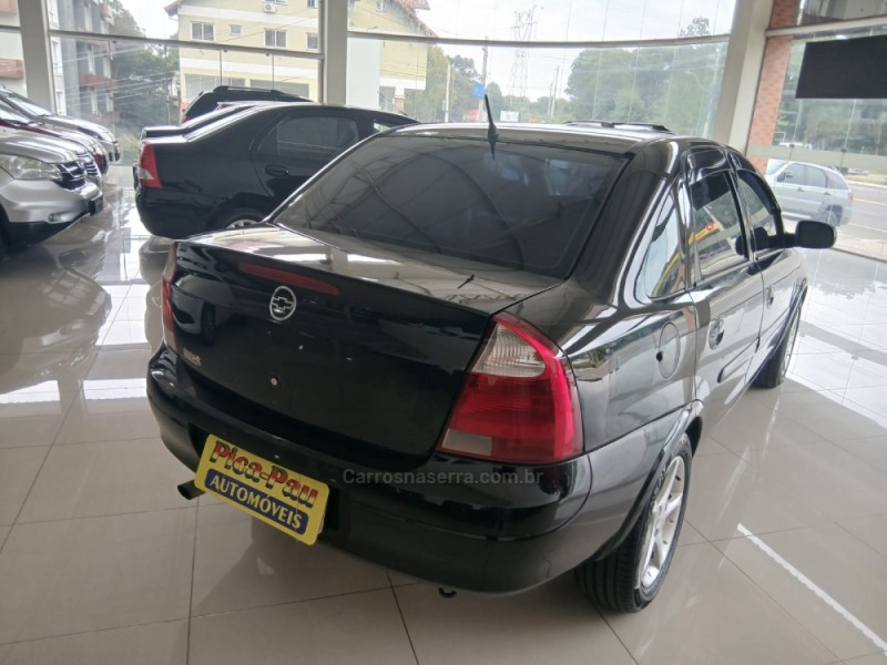 CORSA 1.8 MPFI 8V GASOLINA 4P MANUAL - 2002 - NOVA PETRóPOLIS