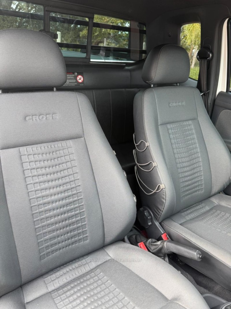 SAVEIRO 1.6 CROSS CE 8V FLEX 2P MANUAL - 2014 - IBIRAIARAS