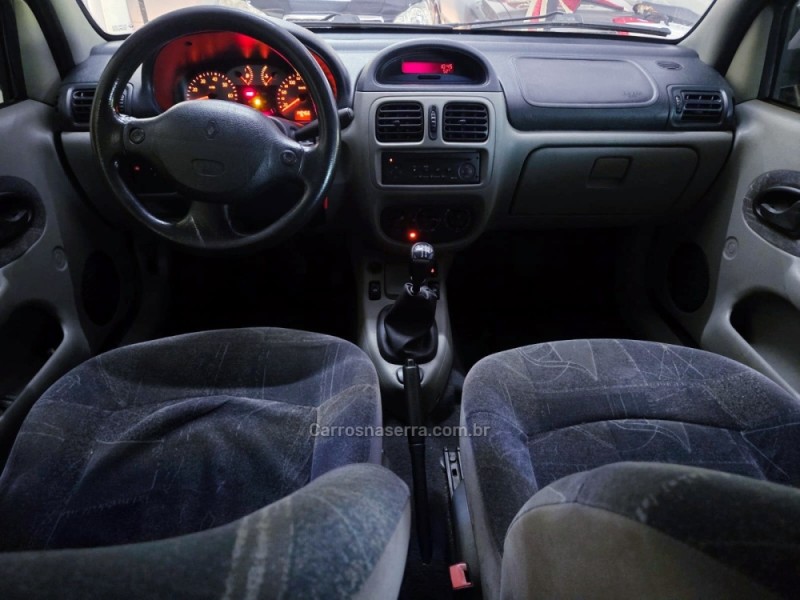 CLIO 1.6 PRIVILÉGE SEDAN 16V GASOLINA 4P MANUAL - 2006 - CAMPO BOM