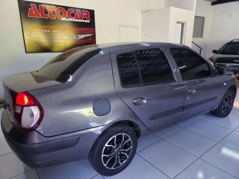 CLIO 1.6 PRIVILÉGE SEDAN 16V GASOLINA 4P MANUAL - 2006 - CAMPO BOM