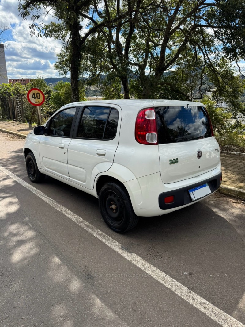 UNO 1.4 EVO ECONOMY 8V FLEX 4P MANUAL - 2012 - NOVA ARAçá