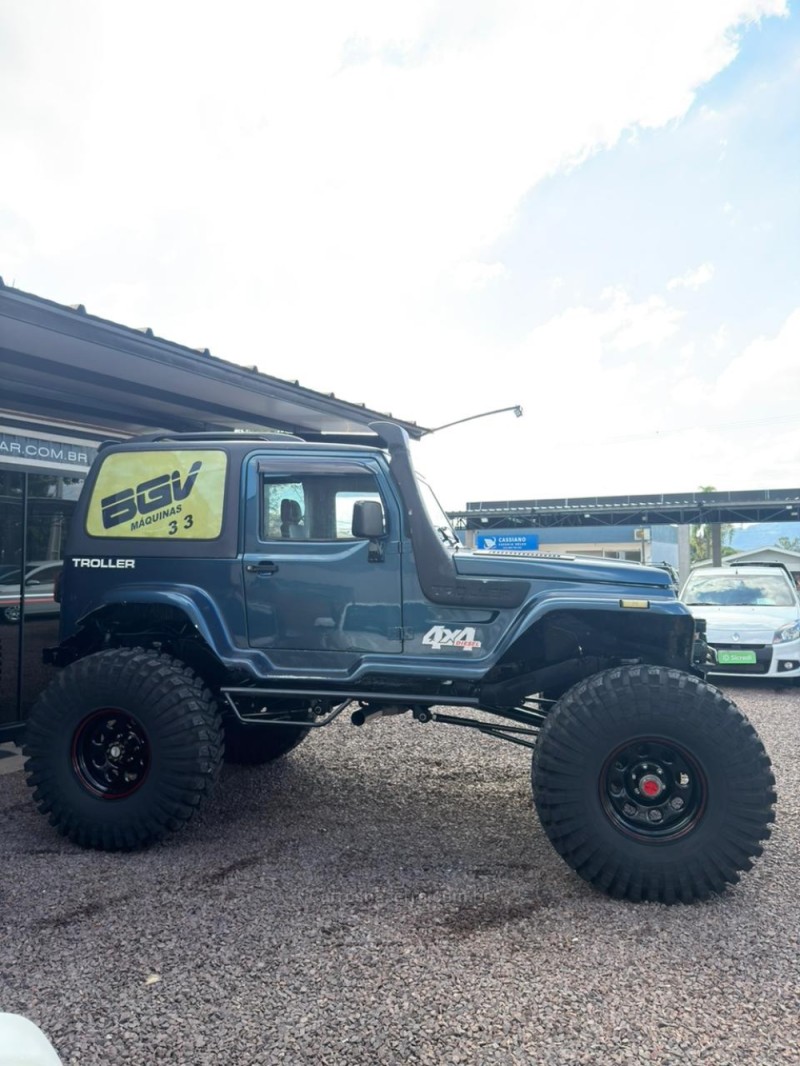 T4 2.8 TETO RÍGIDO 12V TURBO INTERCOOLER DIESEL 2P MANUAL - 2003 - LAJEADO