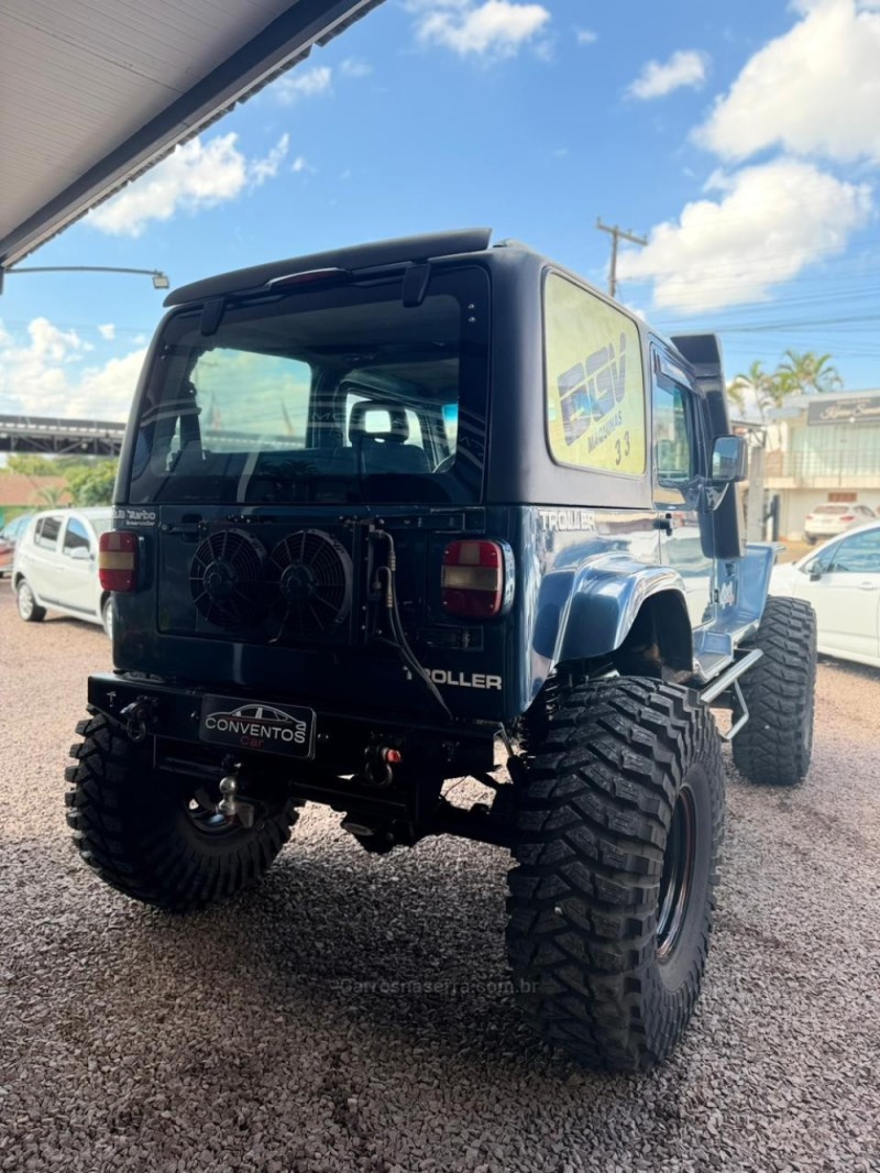 T4 2.8 TETO RÍGIDO 12V TURBO INTERCOOLER DIESEL 2P MANUAL - 2003 - LAJEADO