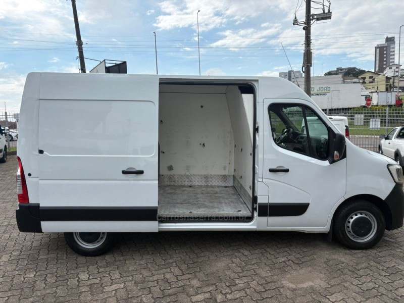 MASTER 2.3 GRAND FURGÃO L2H2 16V TURBO INTERCOOLER DIESEL 4P MANUAL - 2024 - FARROUPILHA