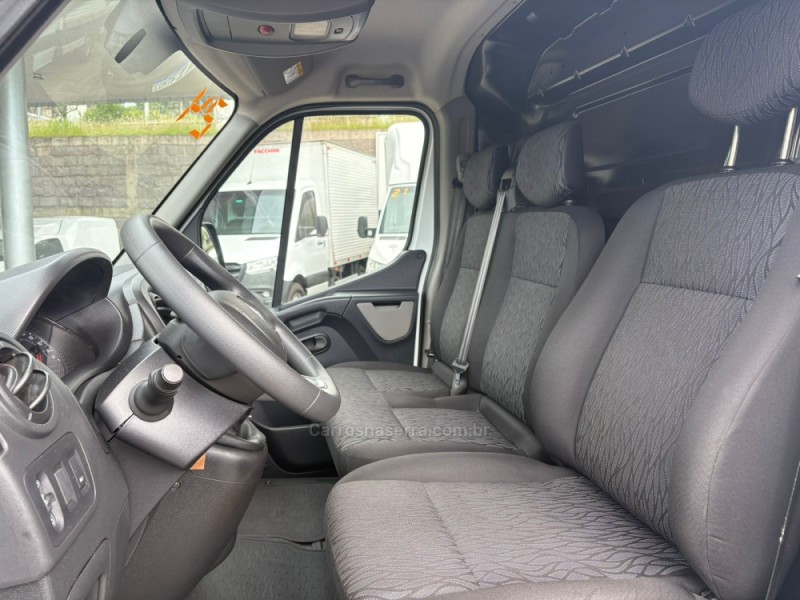 MASTER 2.3 GRAND FURGÃO L2H2 16V TURBO INTERCOOLER DIESEL 4P MANUAL - 2024 - FARROUPILHA