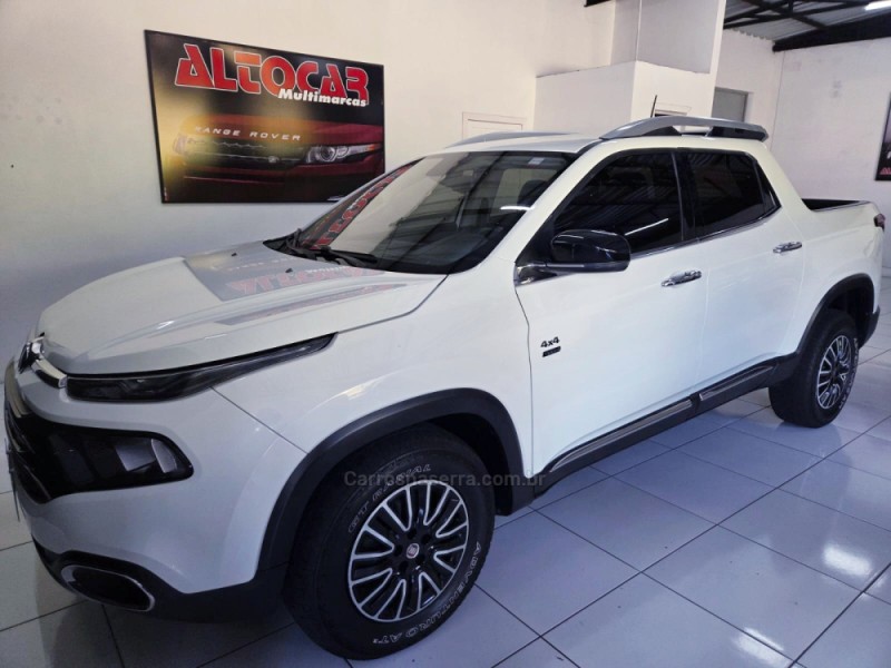 toro 2.0 16v turbo diesel volcano at9 4x4 automatico 2017 campo bom